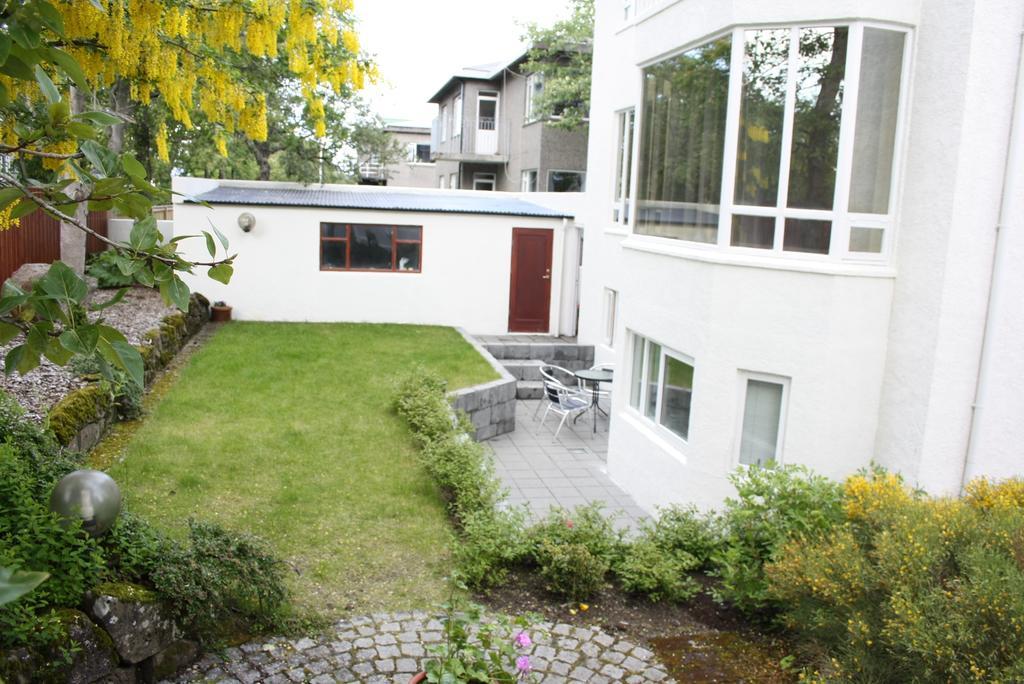 Baldursbra Guesthouse Tjarnargata เรคยาวิก ภายนอก รูปภาพ